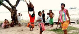 Kids, Kirabati